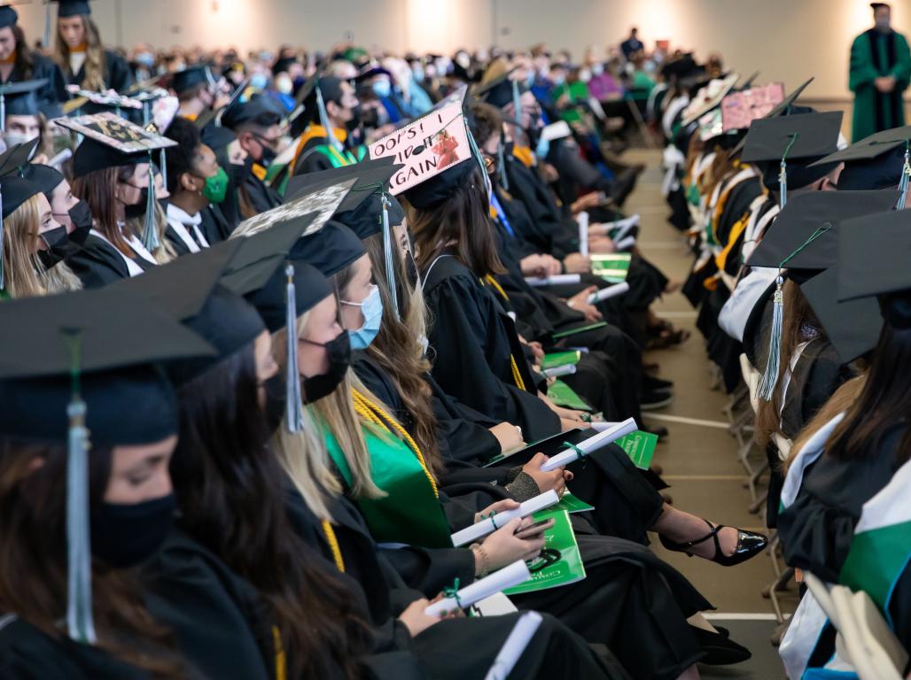 Winter Commencement '21 in the Grumbacher gymnasium 